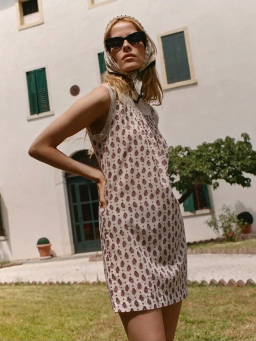 Down Lenore Floral print lace dress size L new with tag